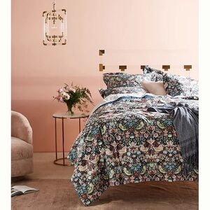 RARE Quilt + Shams Anthropologie x Liberty Strawberry Thief HTF